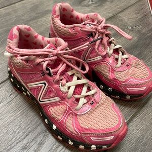 Disney New Balance Minnie Mouse shoes